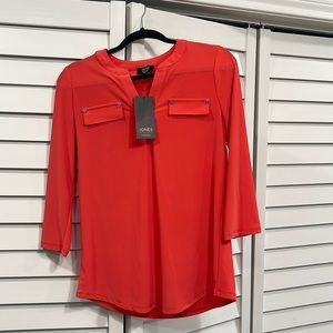 New, 3/4 sleeve top